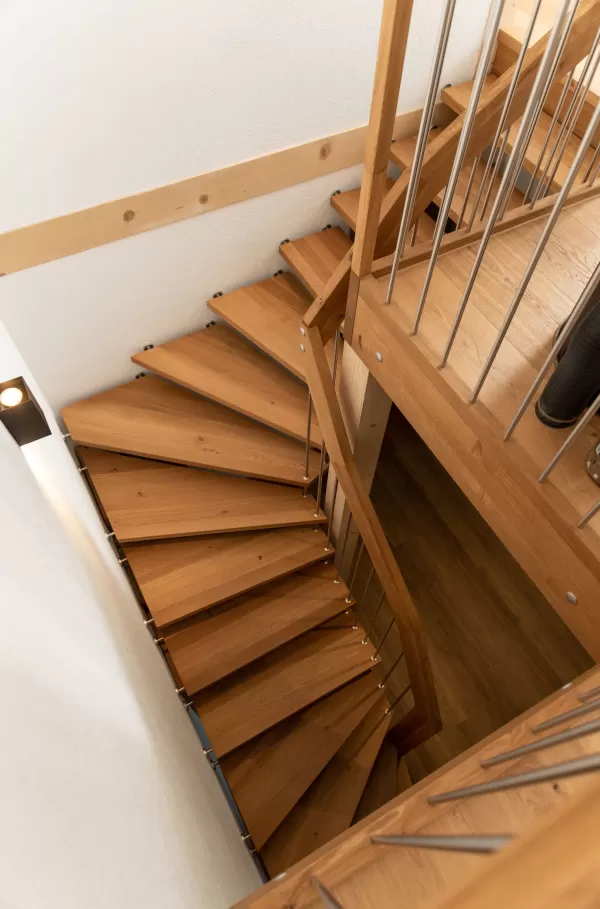 Truberholz-Haus Kleines Wohnhaus - Einfamilienhaus. Truberholzwand nur teils sichtbar. Haus steht in Ursenbach