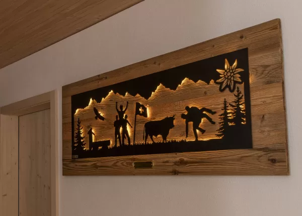 Wir freuen uns darauf, Ihnen hochwertige Holzprodukte und erstklassigen Service zu bieten. Kontaktieren Sie uns gerne, wenn Sie Fragen haben oder eine individuelle Beratung wünschen. Truberholz – Ihr Partner für hochwertiges Holz in der Schweiz."