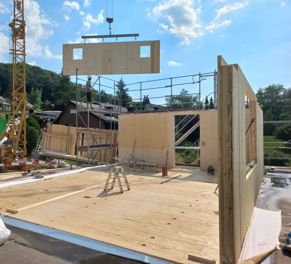 Entstehung Wohnhaus in Böckten aus Truberholz, Einfamilienhaus, Wohnhaus, Small House, Von unserem Team wird Ihr Bauvorhaben aus einer Hand projektiert und zur Umsetzung vorbereitet.  Wir bieten Ihnen Gesamtlösungen für Ihr Traumobjekt