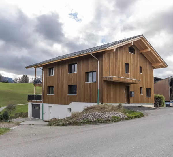 Willkommen bei Truberholz – Ihrem Experten für hochwertige Holzprodukte und individuelle Lösungen in der Schweiz! Bei uns finden Sie eine umfangreiche Auswahl an Produkten für den Bau, die Renovierung und die Gestaltung Ihres Wohnraums.